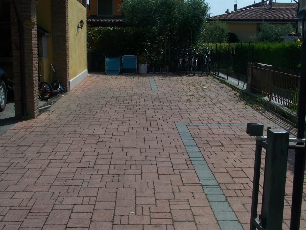 Elena Appartamento Пескьера-дель-Гарда Экстерьер фото